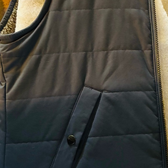 Carhartt Gray Quilted Vest - Picture 4 of 7